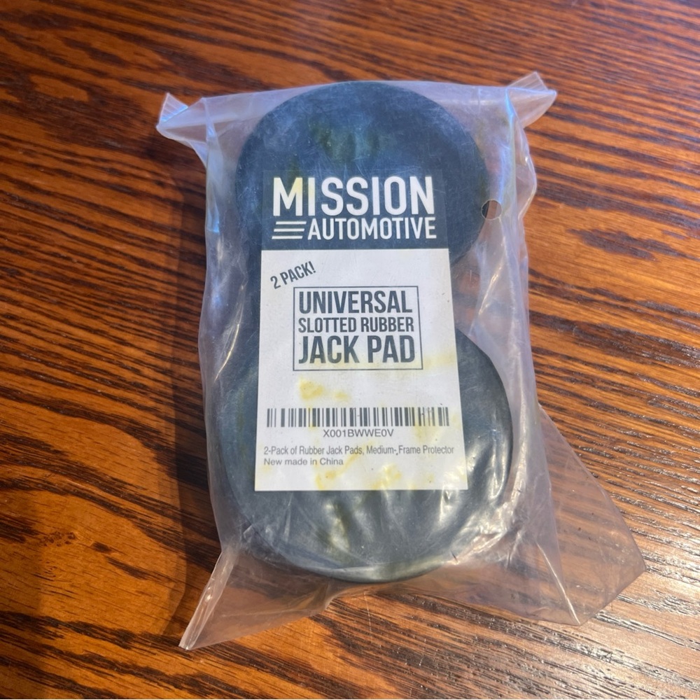 Universal Slotted Rubber Jack Pads 2-Pack Medium Frame Protector